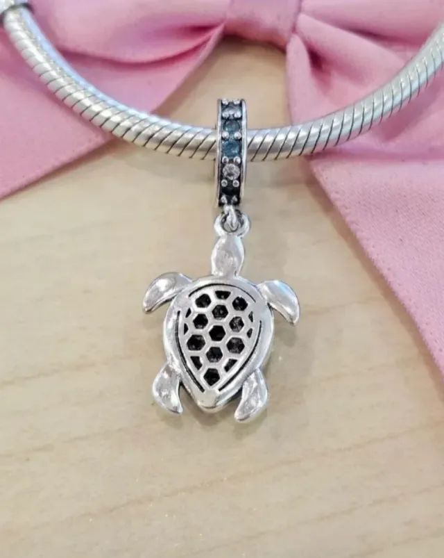 Colgante Tortuga Plata con Circonitas Azules