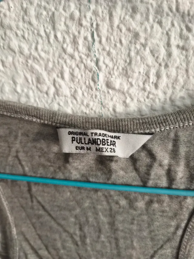 Camiseta gris de tirantes