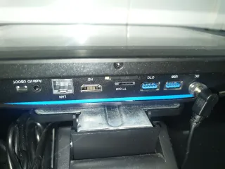 Pantalla Android 11, 10.1" con peana plegable.