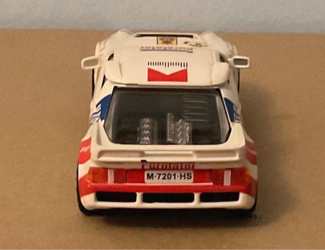 Scalextric Ford Scort RS200