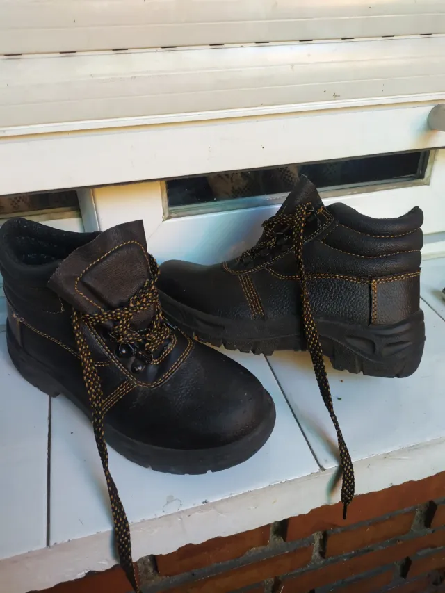 Botas de trabajo negras