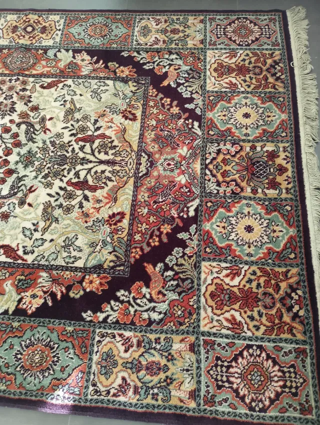 2 Alfombras,una de comedor y una de salón lana.