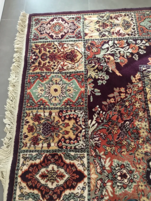 2 Alfombras,una de comedor y una de salón lana.