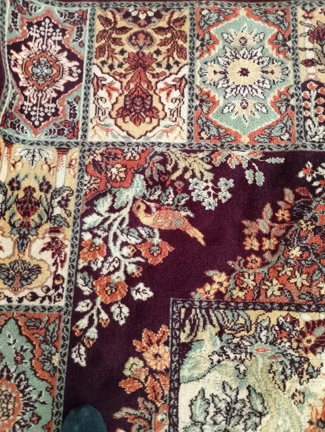 2 Alfombras,una de comedor y una de salón lana.