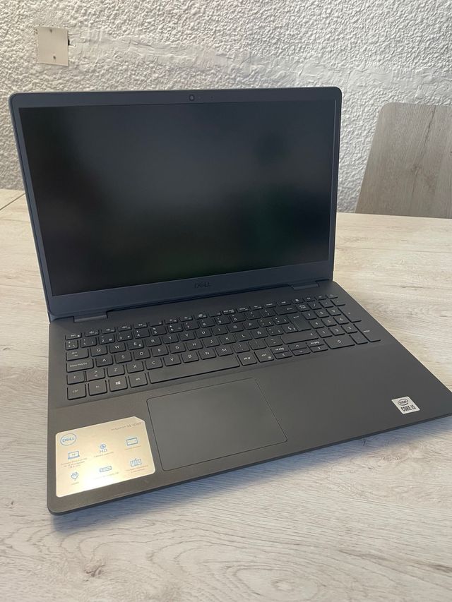 Portátil Dell Inspiron 15 3501