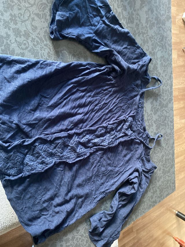 Camiseta azul manga larga