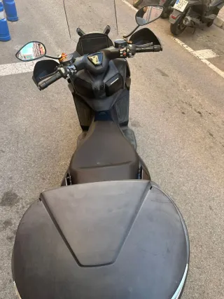 Moto Scooter Azul Zontes M1
