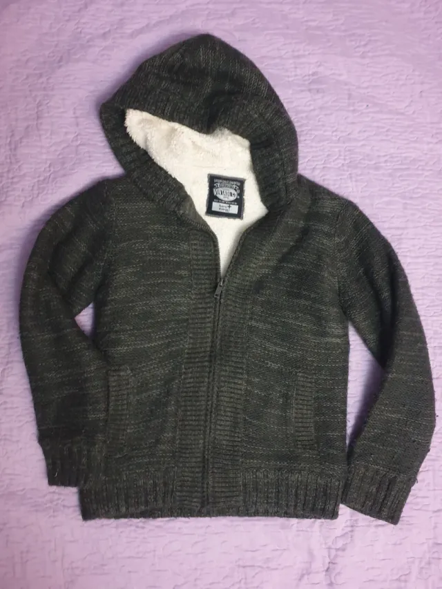 Sudadera con capucha y forro polar