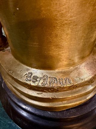 Escultura antigua de Franz Bergman, Viena