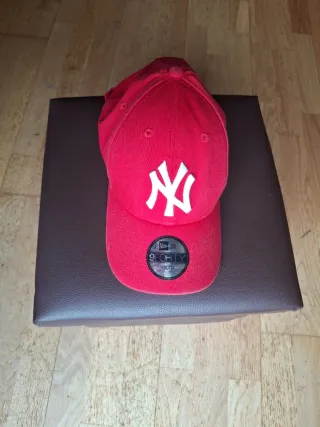 Gorra New Era Yankees Roja niño.