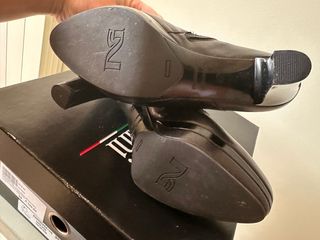 Stivaletti NERO GIARDINI pelle neri tacco n.39