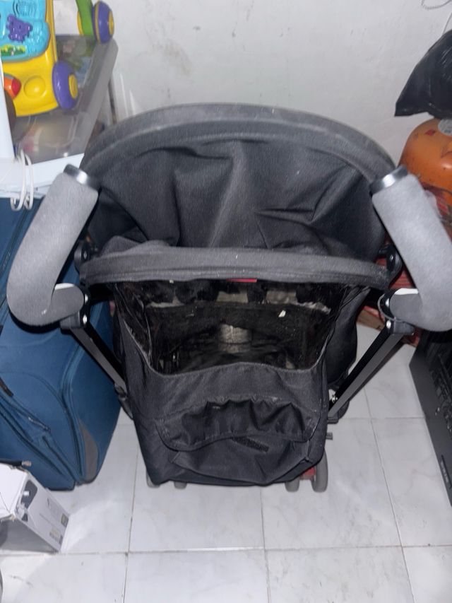 Coche paseoMaclaren con saco y protector de lluvia