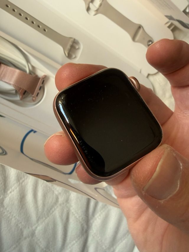 Apple Watch SE 40mm Dorado
