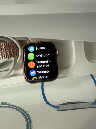 Apple Watch SE 40mm Dorado