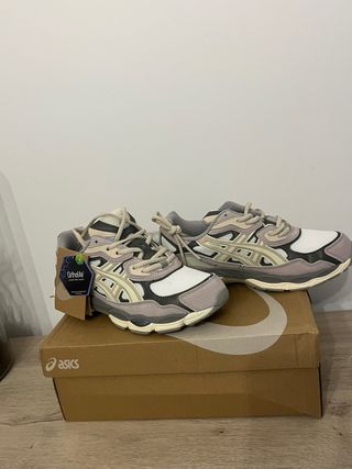 Asics Gel Zapatillas Beige y Gris