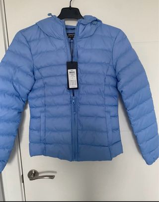 Plumas fino azul con etiqueta