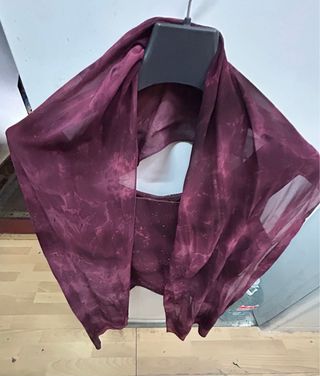 Traje de fiesta color vino, 3 piezas