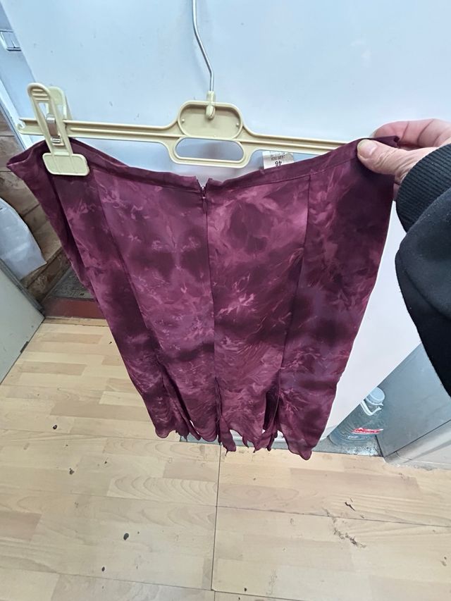 Traje de fiesta color vino, 3 piezas