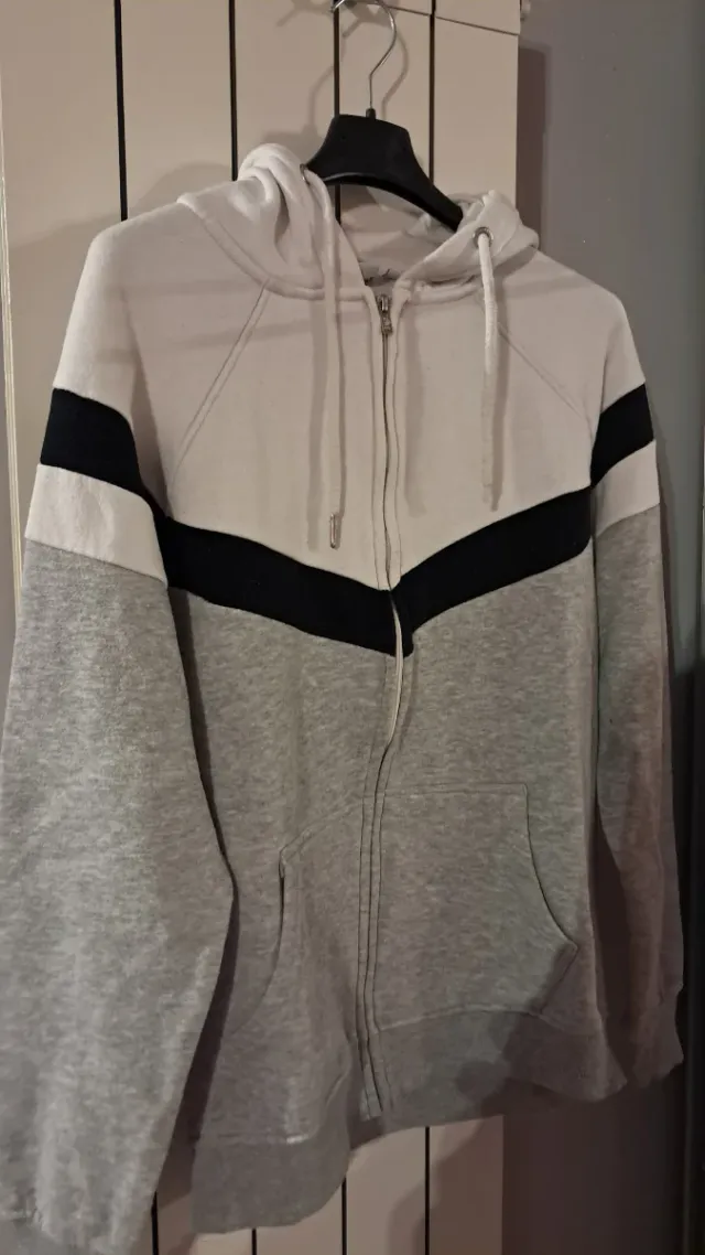 Felpa con cappuccio Everlast grigia e bianca