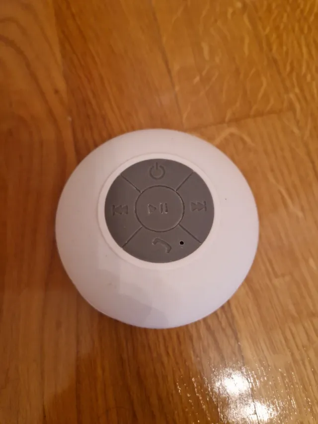 Altavoz Bluetooth Portátil Gris y Blanco