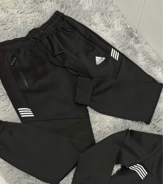 Pantalón chándal Adidas Negro