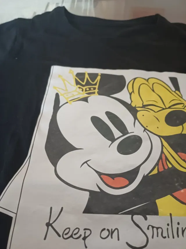 Camiseta Mickey y Pluto Keep on Smiling