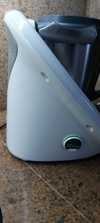 Thermomix TM5 con libros electrónicos.