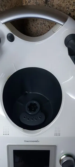 Thermomix TM5 con libros electrónicos.