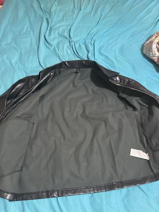 Chaqueta de cuero negra