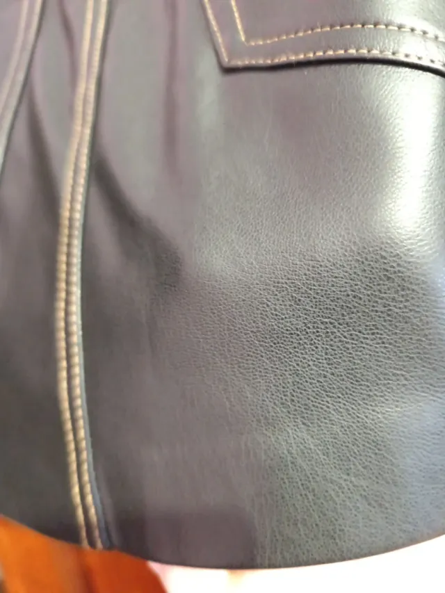 Falda mini efecto piel Pull&Bear