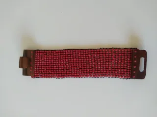 Pulsera elástica madera y abalorios terracota