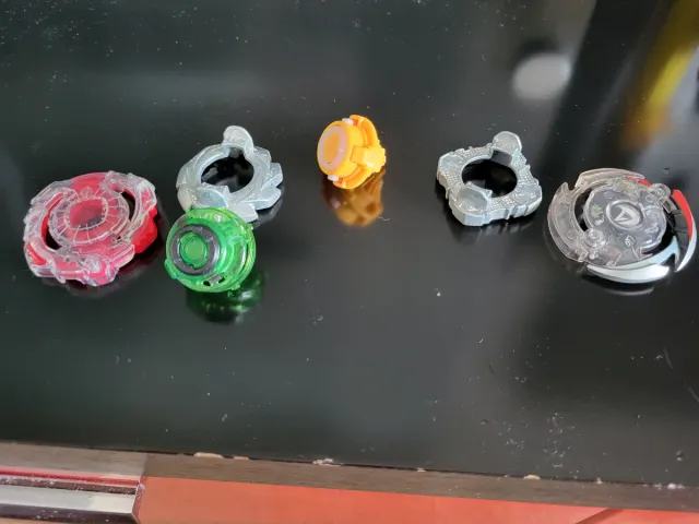 2 Peonzas Beyblade