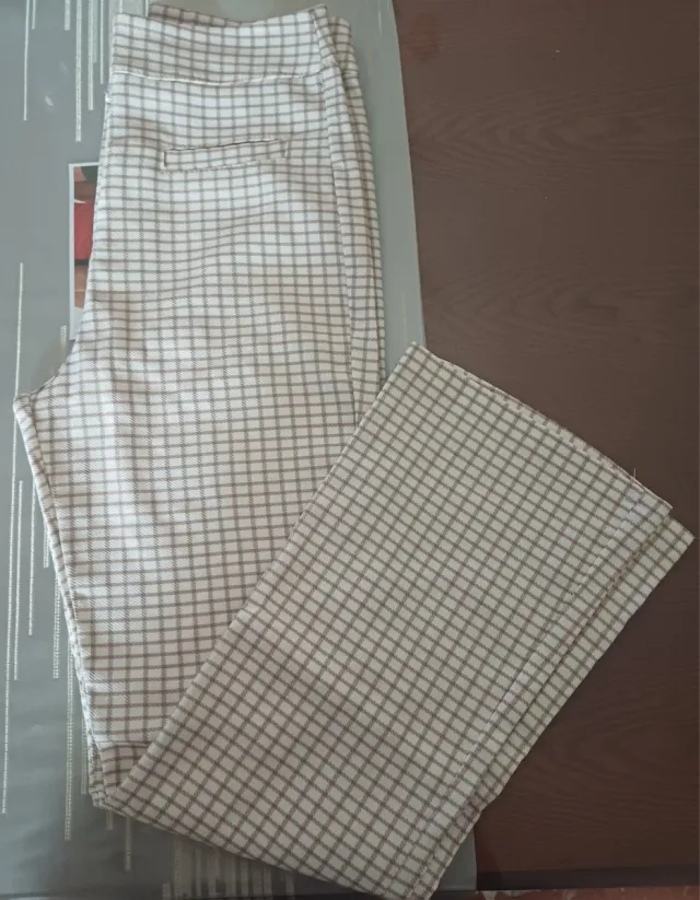 Pantalón de mujer a cuadros