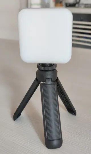 Luci LED portatili con treppiede