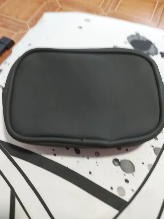 Neceser Disney Mickey Muse Gris y Rojo Nuevo.