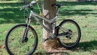 Bicicleta Specialized Stumpjumper FSR