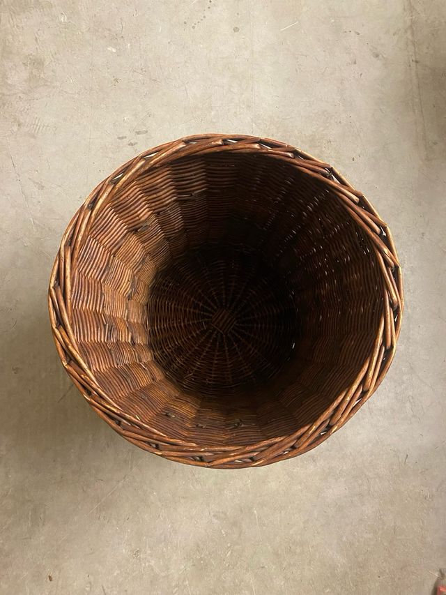 Cesto de mimbre para ropa sucia