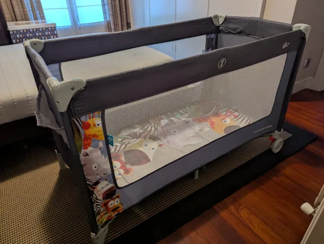 Cuna de viaje para bebé