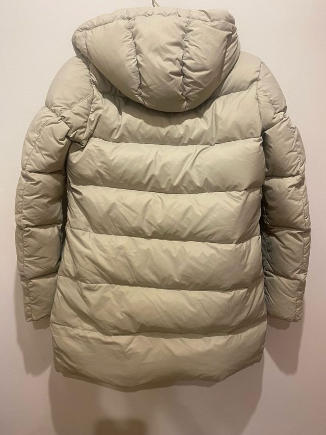 Abrigo plumas marca Edi Pen