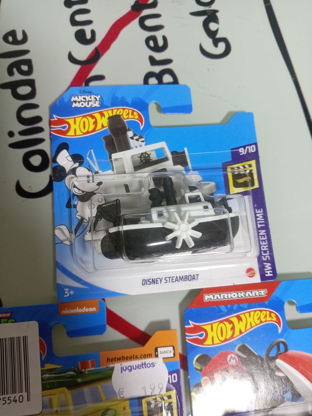 Lote 3 Hot Wheels: Disney, Mario Kart, TMNT