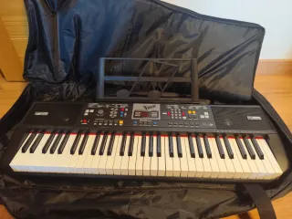 Piano Bontempi 61 teclas La Voz