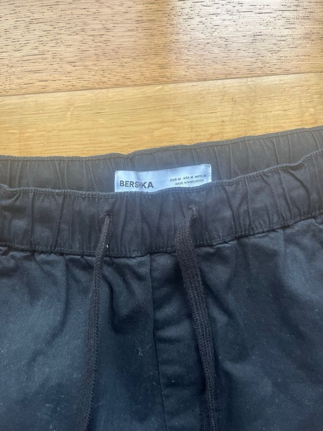 Pantalón cargo negro talla M, 38