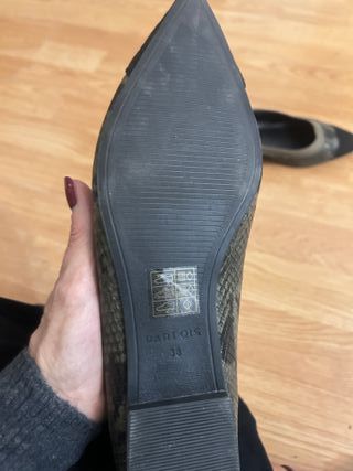 Bailarinas Parfois negras y verde oliva