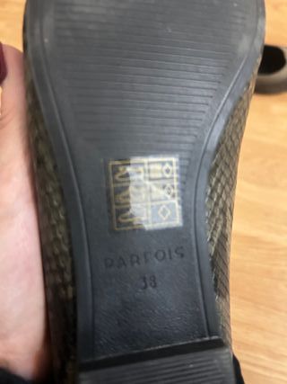 Bailarinas Parfois negras y verde oliva