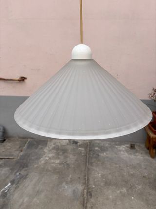 Lampadario in vetro bianco