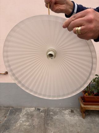 Lampadario in vetro bianco