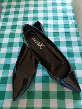 Zapatos de charol Gecko tacón bajo mujer