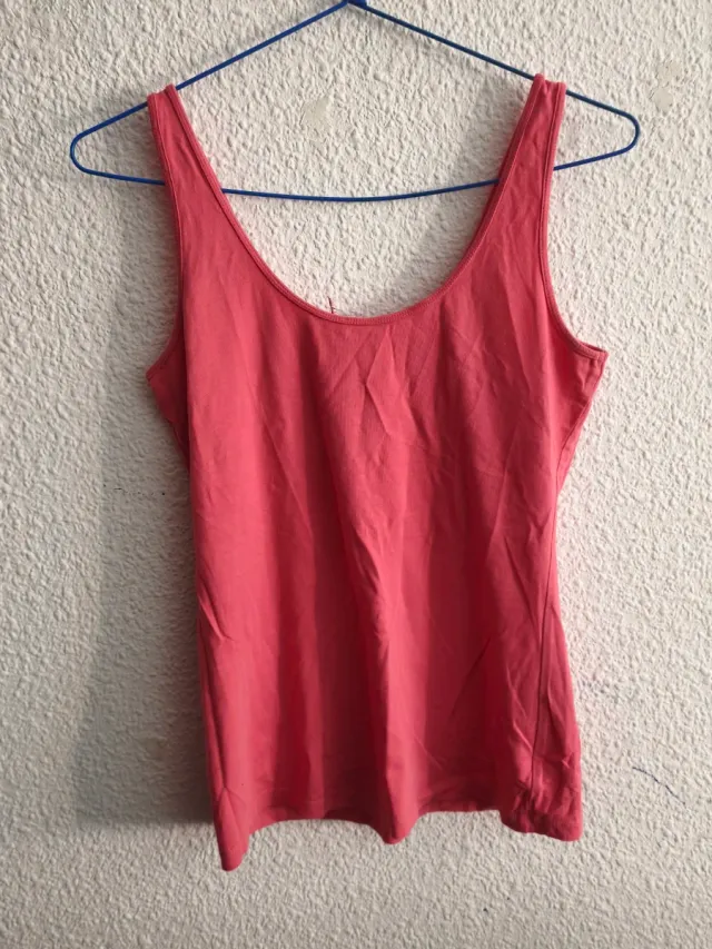 Camiseta sin mangas rosa