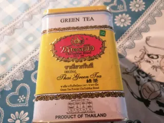 Teiera in coccio + scatola tè verde Thailandia