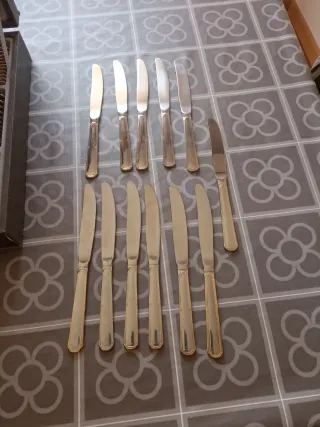 Cubertería Herdmar de acero inoxidale dorada